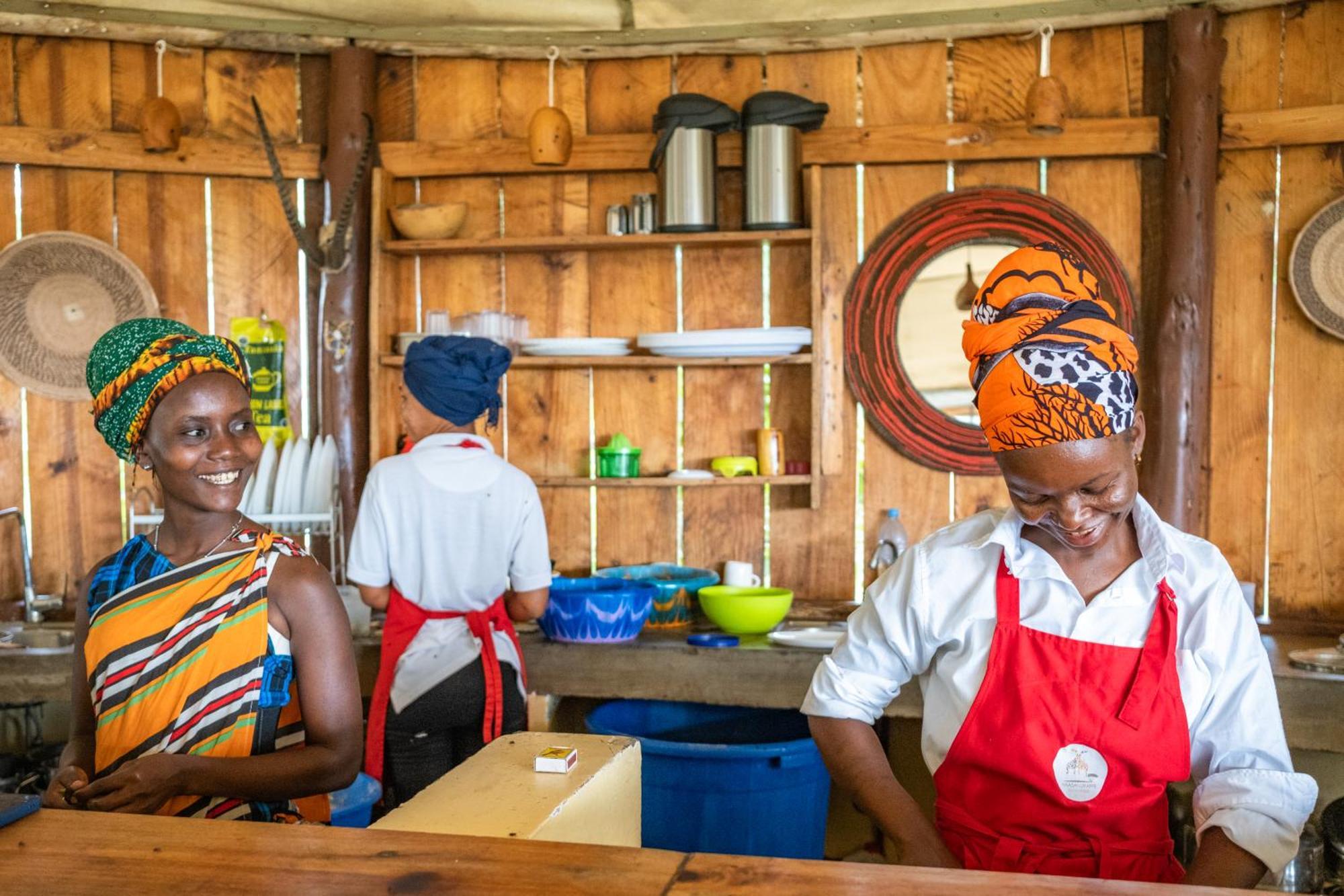 Lake Natron Maasai Giraffe Eco Lodge And Camping Mtowabaga Zewnętrze zdjęcie