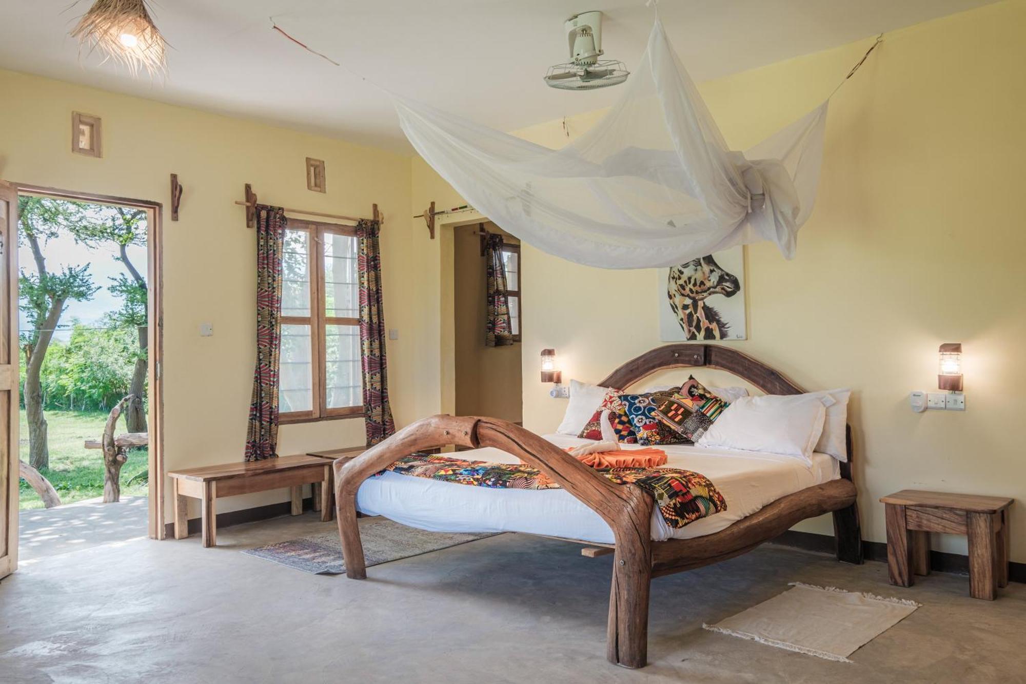 Lake Natron Maasai Giraffe Eco Lodge And Camping Mtowabaga Zewnętrze zdjęcie