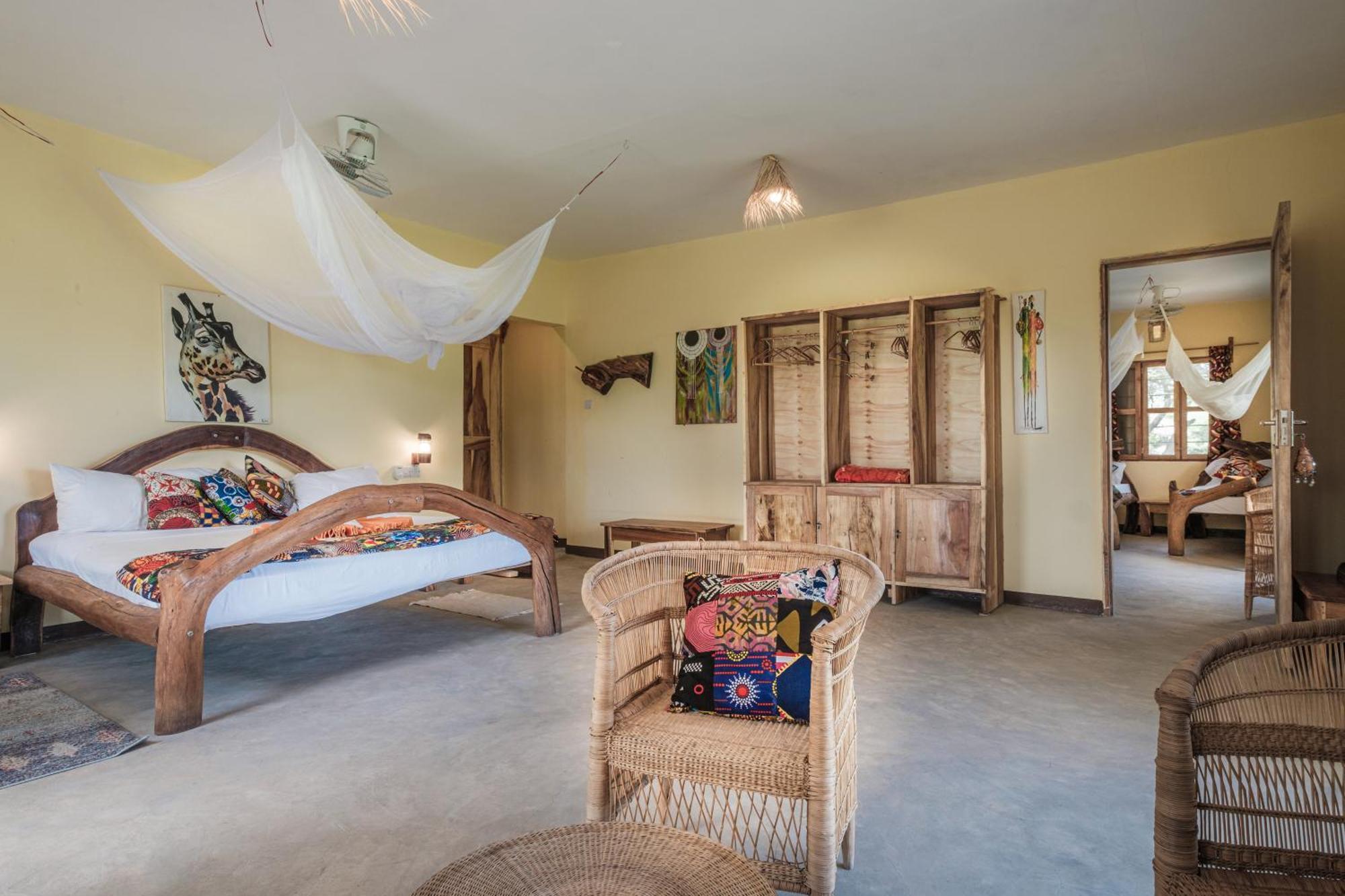Lake Natron Maasai Giraffe Eco Lodge And Camping Mtowabaga Zewnętrze zdjęcie